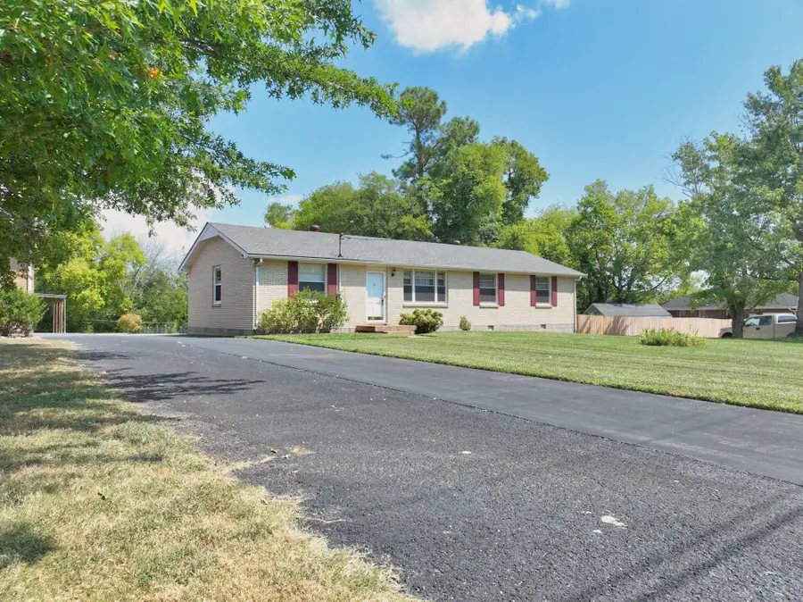 100 Mcbratney Dr, Hendersonville, TN 37075 - #3