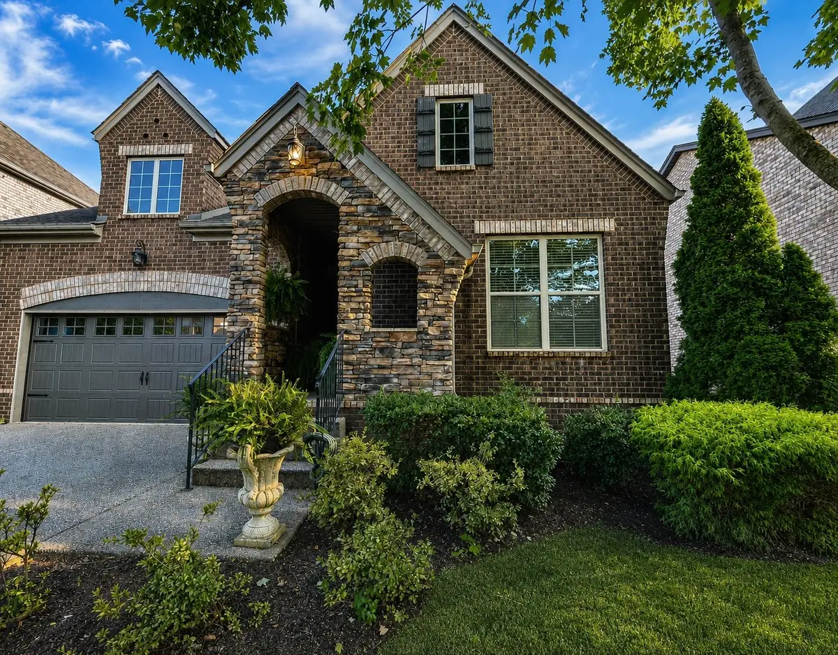 114 Cobbler Cir, Hendersonville, TN 37075 - #1