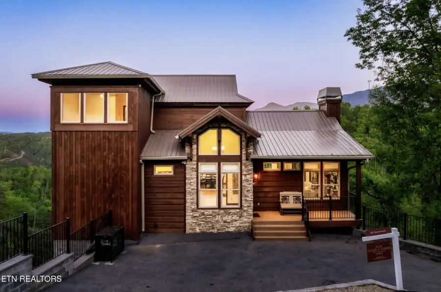 811 Sourwood Drive, Gatlinburg, TN 37738 - #2
