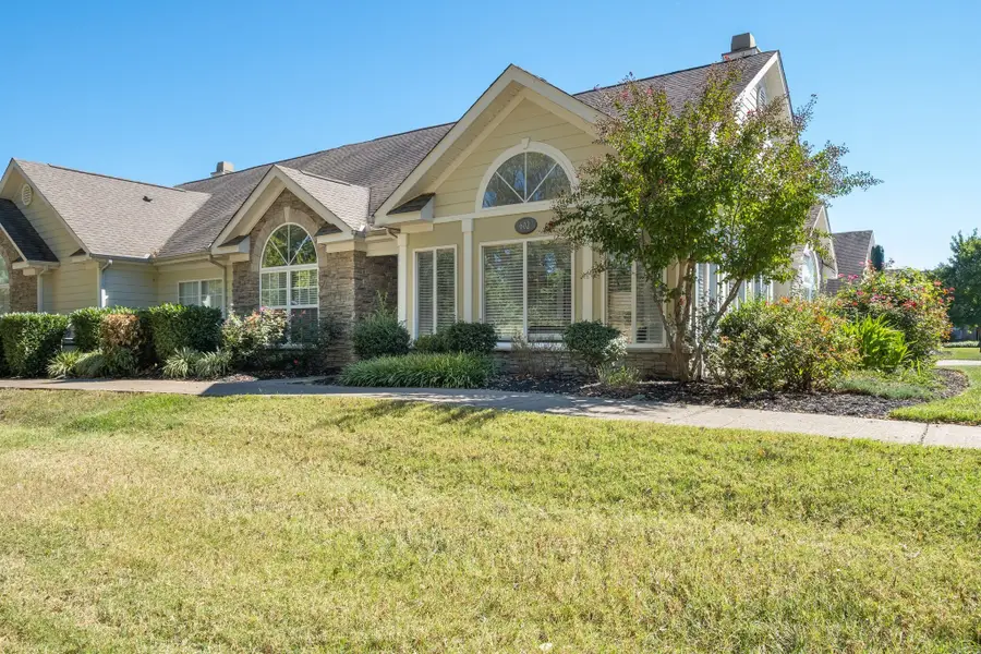 825 Browns Ln #602, Gallatin, TN 37066 - #2