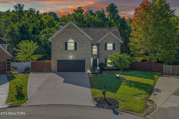 8101 Tamarack Rd, Knoxville, TN 37919