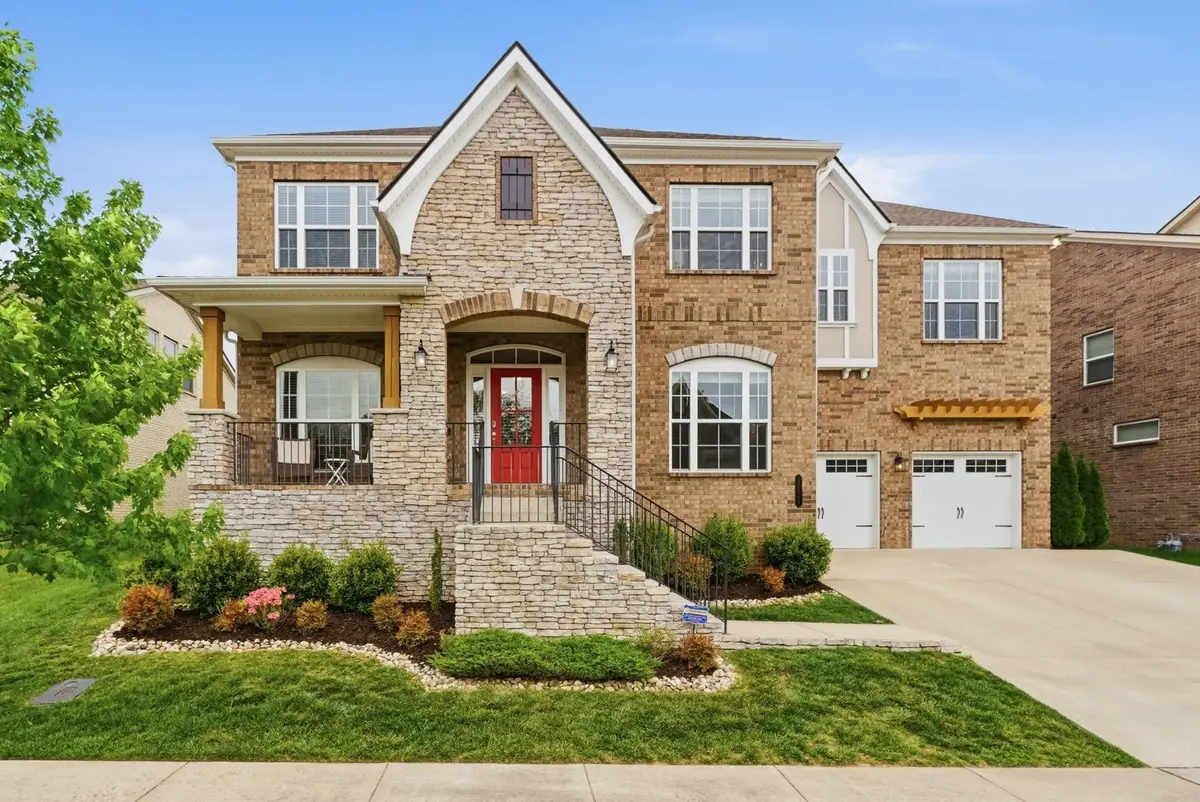 4025 Foxglove Farm Dr, Franklin, TN 37064 - #1