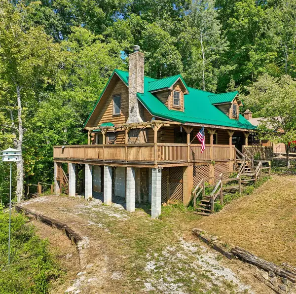 161 Obey River Ln, Celina, TN 38551
