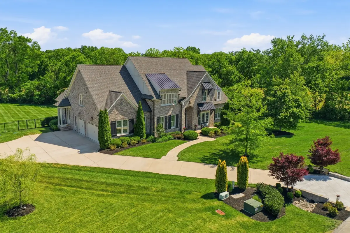 1045 Buena Vista Dr, Franklin, TN 37069 - #1