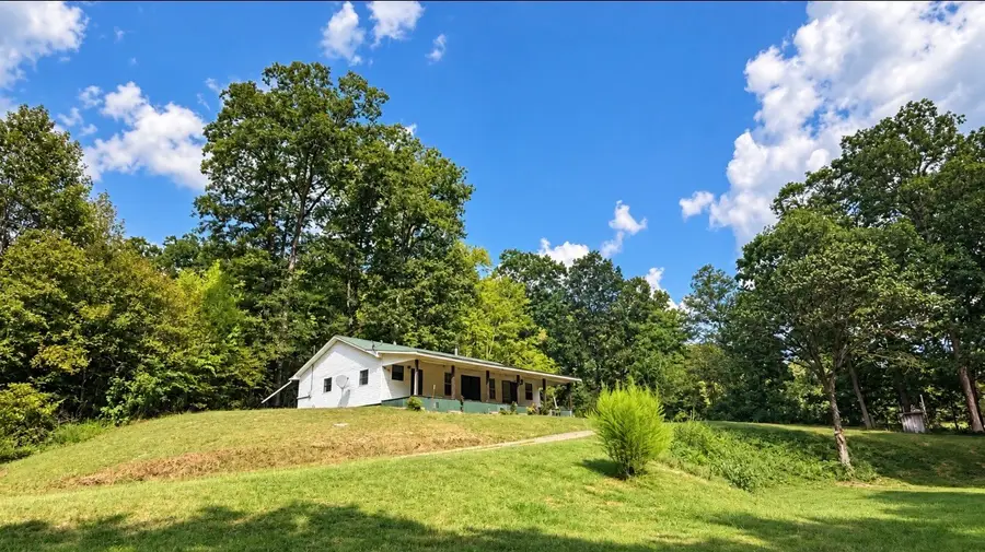 1252 Kelly Rd, Centerville, TN 37033 - #3