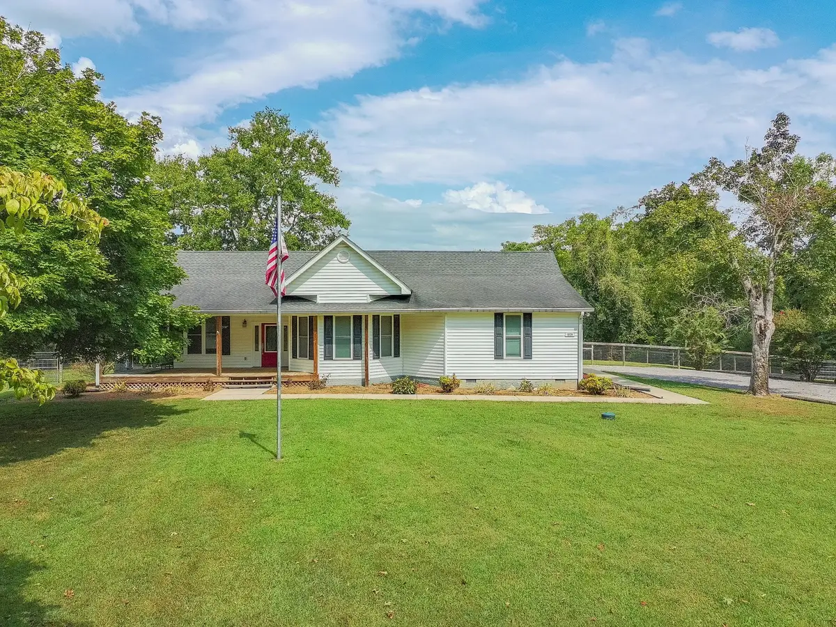 1078 Old Williamsport Pike, Columbia, TN 38401 - #1