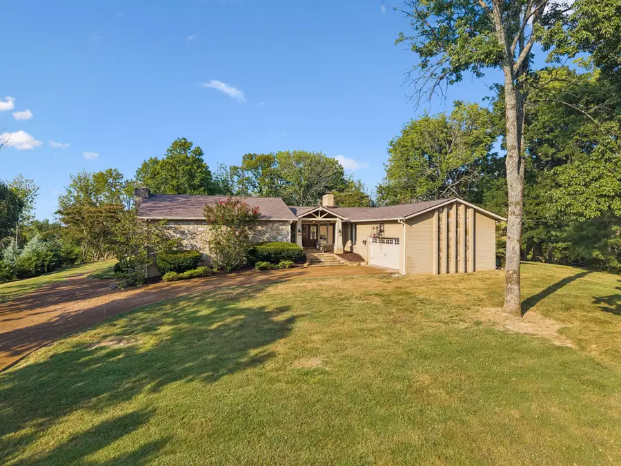 8112 Vaden Dr, Brentwood, TN 37027 - #3