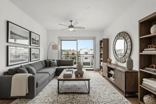 542 Southgate Ave #213, Nashville, TN 37203