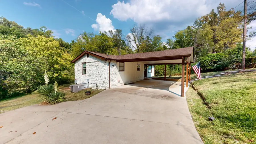 1392 Fairview Blvd, Fairview, TN 37062 - #2