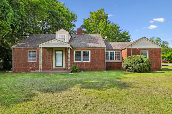 929 Greenland Dr, Murfreesboro, TN 37130