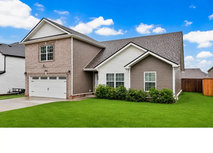 1101 Whitney Dr, Clarksville, TN 37042 - #2