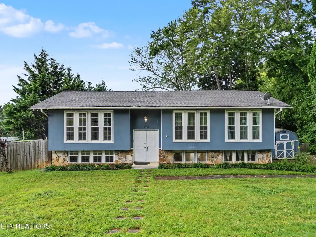 1201 Foxcrolf Drive, Knoxville, TN 37923 - #1