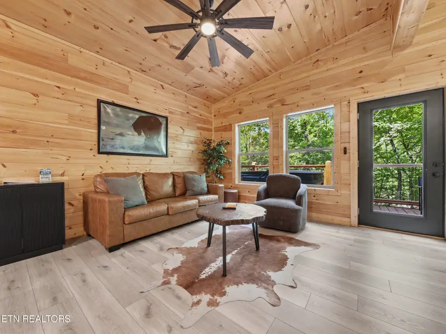 24072412 Ridgehigh Pass, Sevierville, TN 37876 - #3