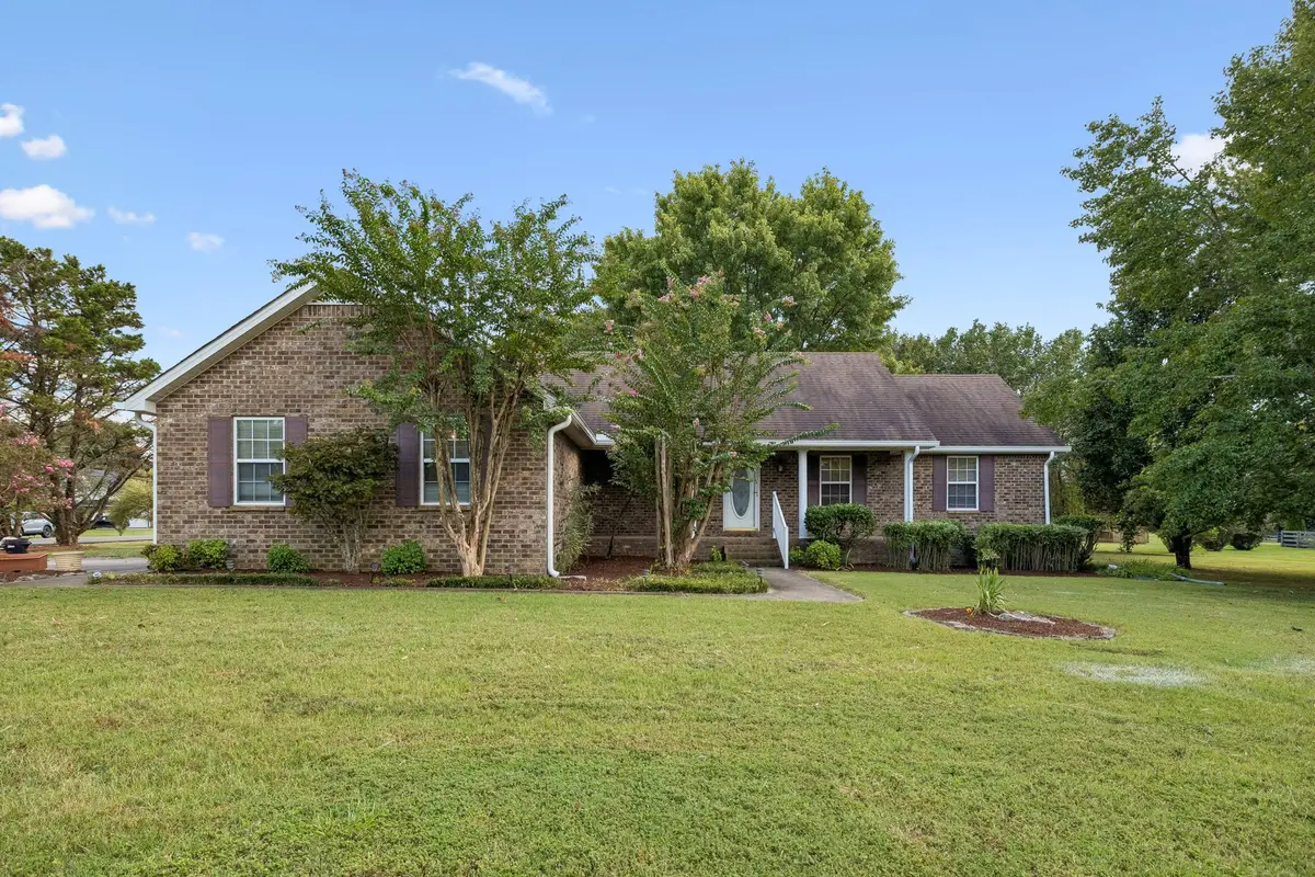 201 Tenby Dr, Murfreesboro, TN 37127 - #1