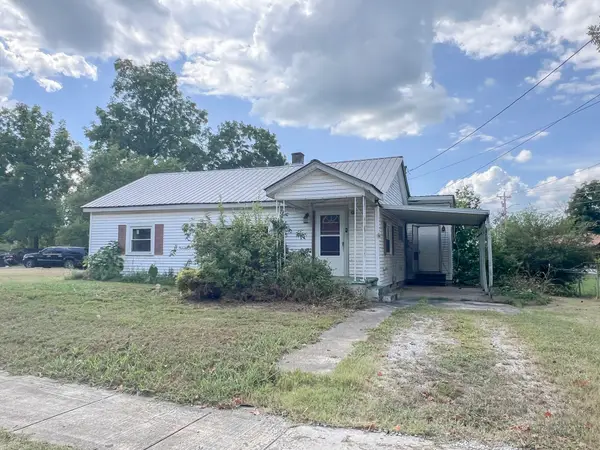617 E Main St, Decherd, TN 37324