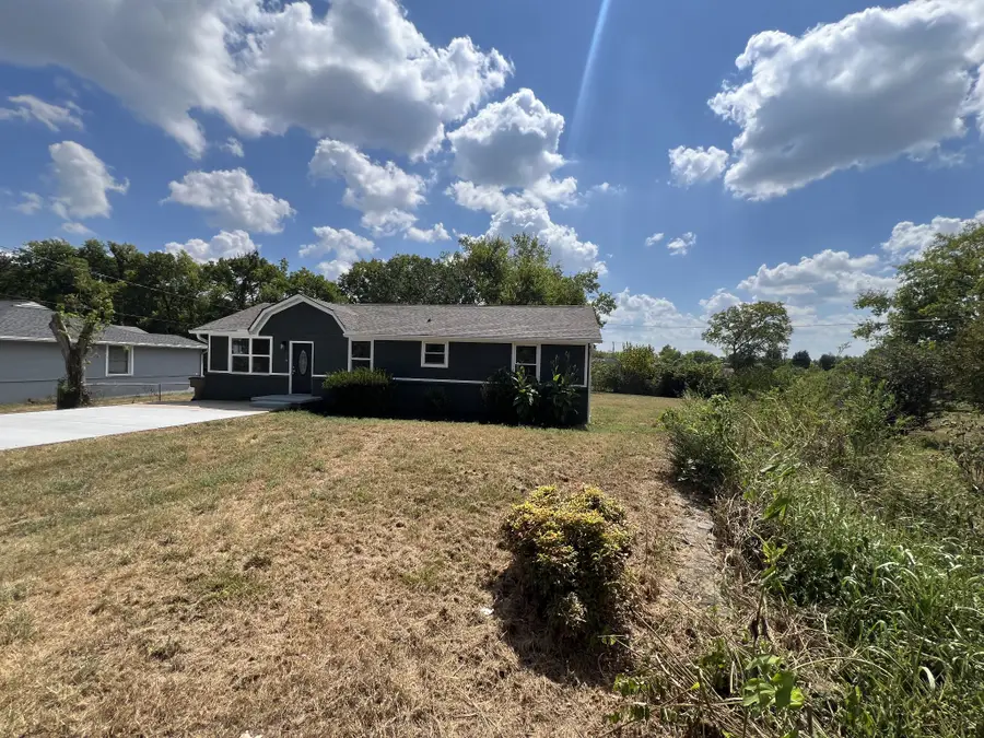3785 Lunn Dr, Nashville, TN 37218 - #3