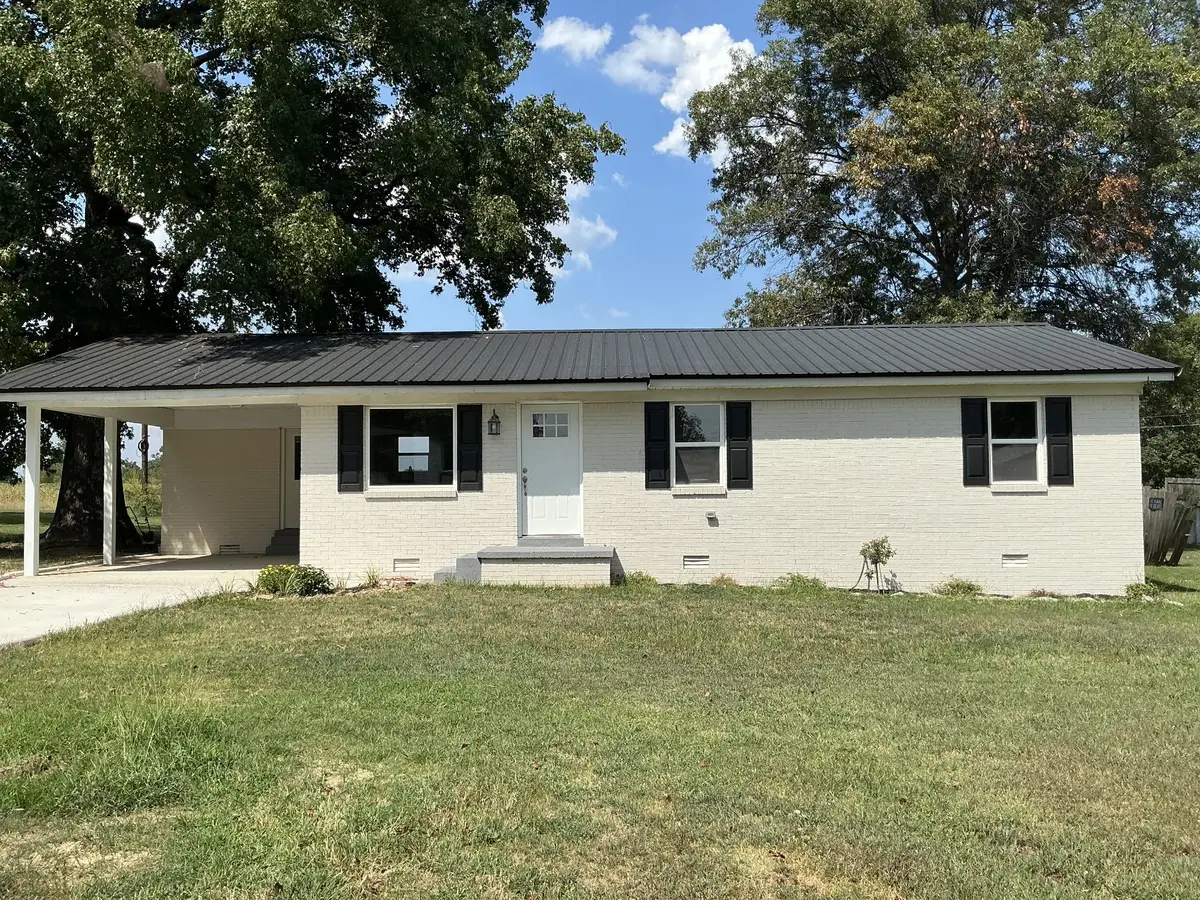 52 Scarbough East Ave, Friendship, TN 38034 - #1