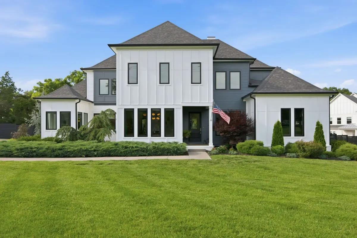 848 W Hillwood Dr, Nashville, TN 37205 - #1