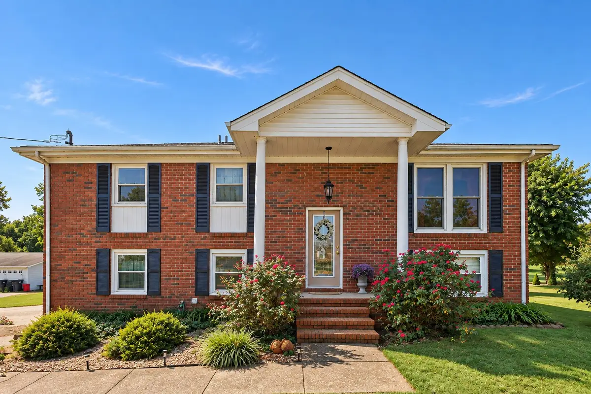 331 Maplewood Dr, Cornersville, TN 37047 - #1