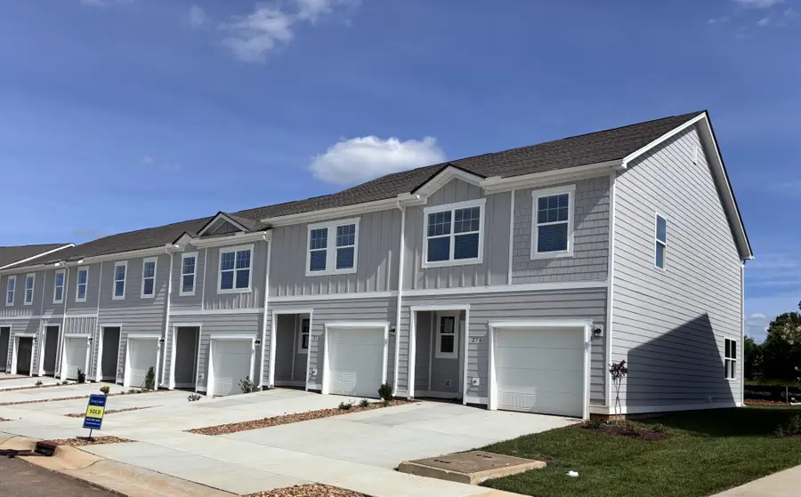 245 Darlington Dr, Dickson, TN 37055 - #2