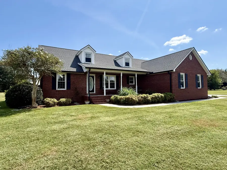 62 Farmwood Dr, Manchester, TN 37355 - #3