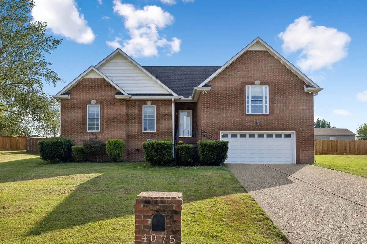 4075 Summit Dr, Greenbrier, TN 37073 - #1