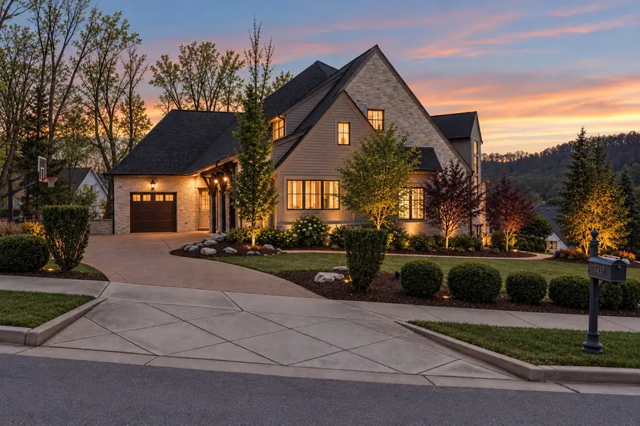 6453 Penrose Dr, Brentwood, TN 37027 - #2