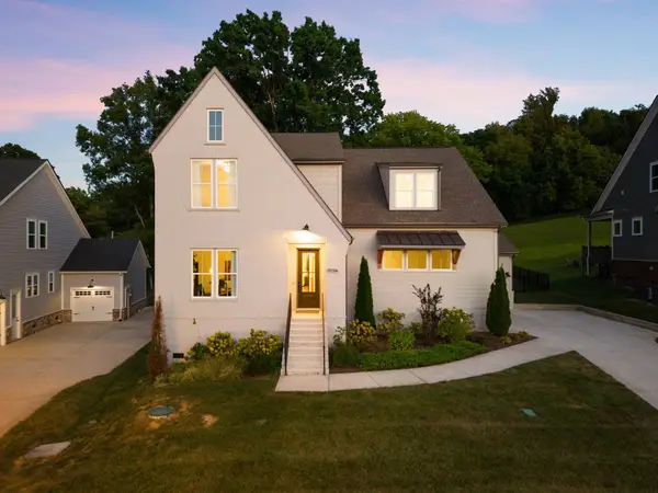 7120 Neills Branch Dr, College Grove, TN 37046