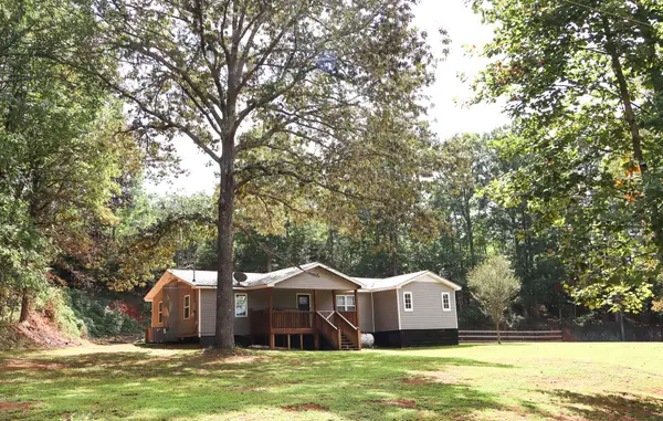 615 Beatys Chapel Rd, Tellico Plains, TN 37385