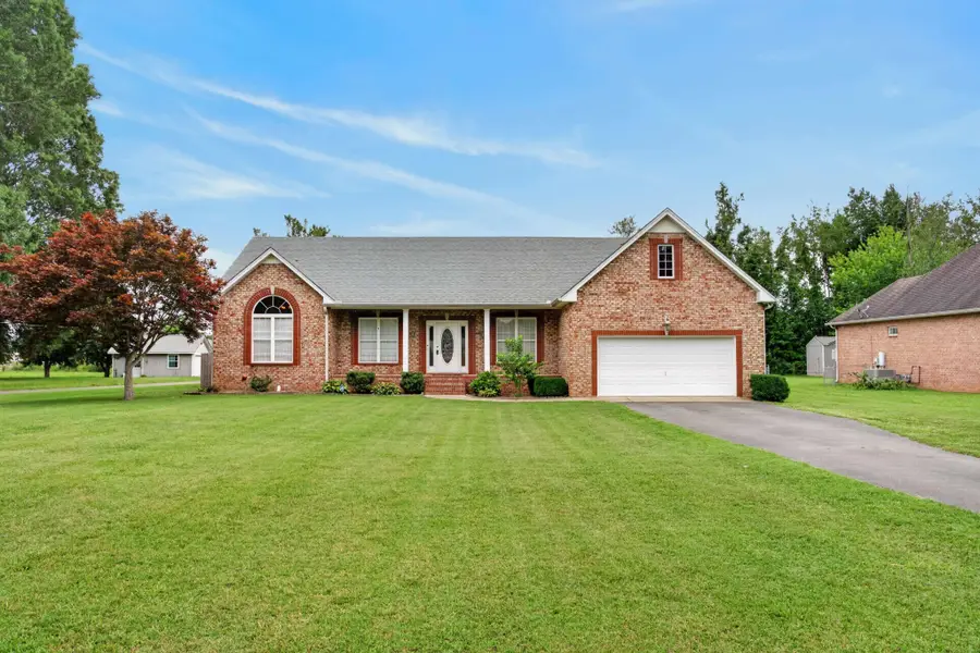 513 N Russell St, Portland, TN 37148 - #3