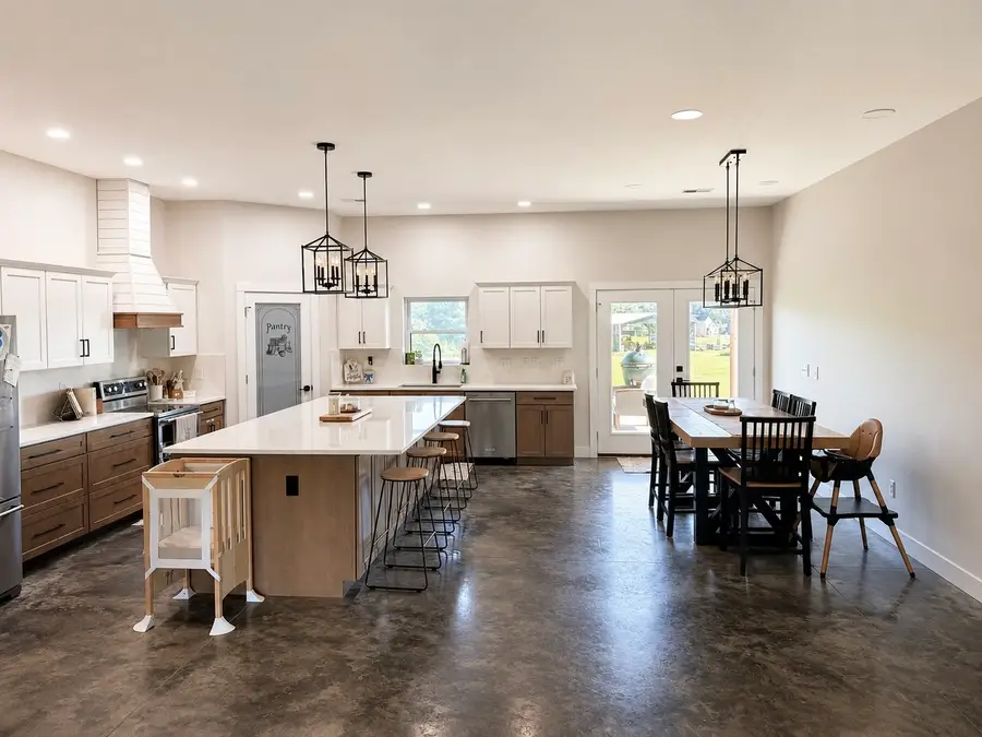 1785 Mosley Ferry Rd, Chapmansboro, TN 37035 - #3