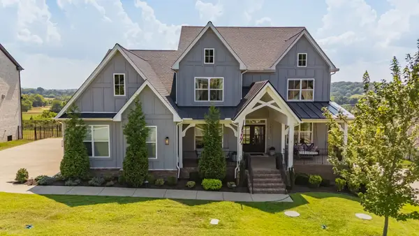 7033 Fiddlers Glen Dr, Arrington, TN 37014