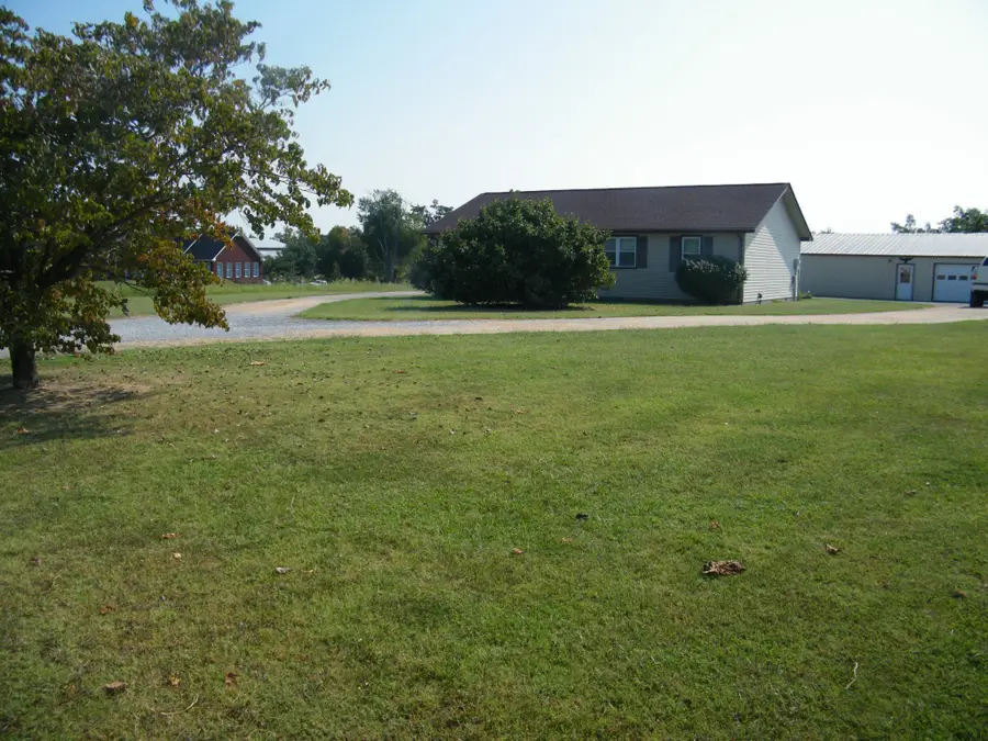 4448 Akersville Rd, Lafayette, TN 37083 - #2