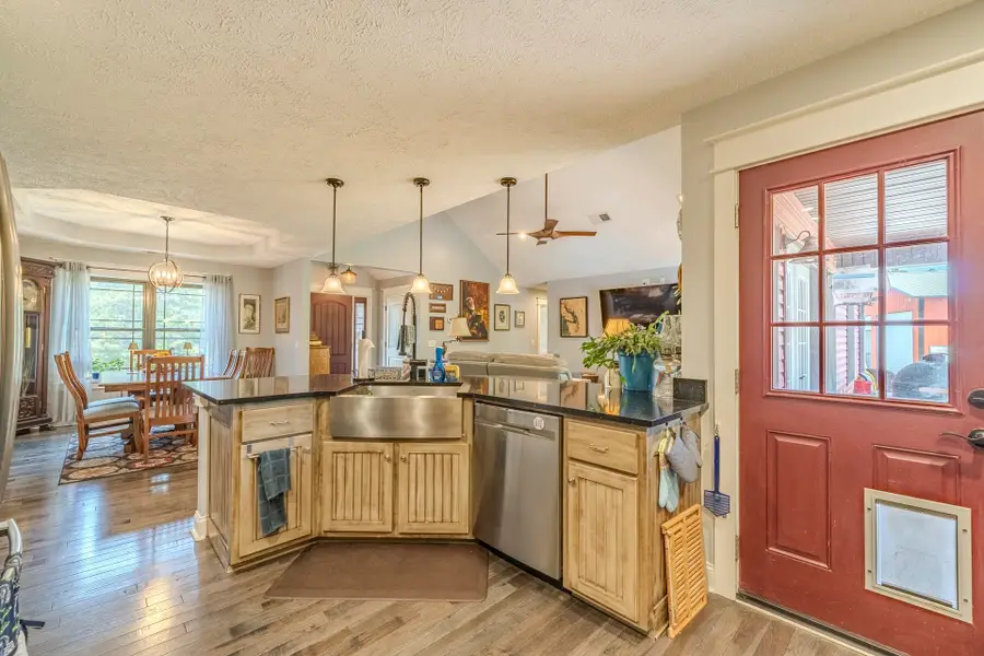 251 Fairy Tale Way, Savannah, TN 38372 - #3