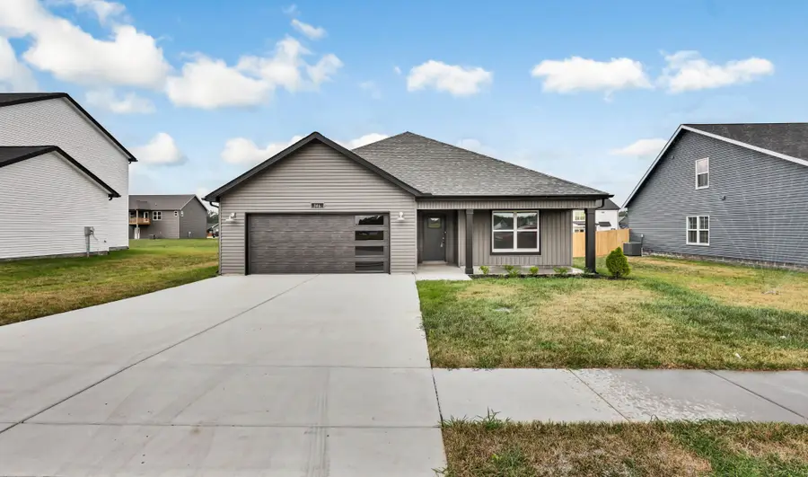 382 Galway Dr, Clarksville, TN 37042 - #2