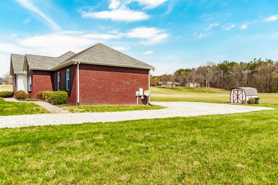7535 Swift Rd, Greenbrier, TN 37073 - #2