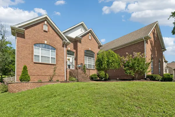 830 Loretta Dr, Goodlettsville, TN 37072