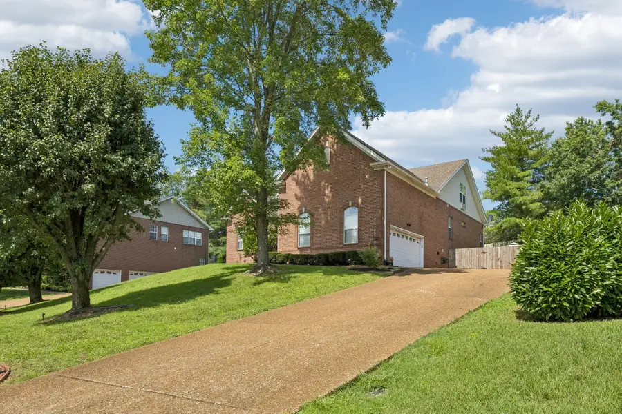 830 Loretta Dr, Goodlettsville, TN 37072 - #3