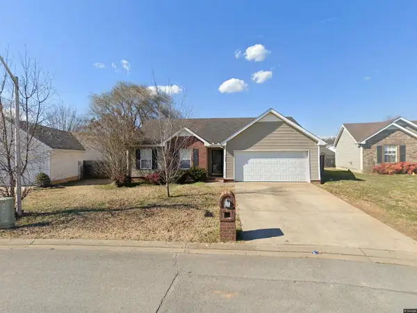 1328 Mac Duff Dr, Murfreesboro, TN 37128