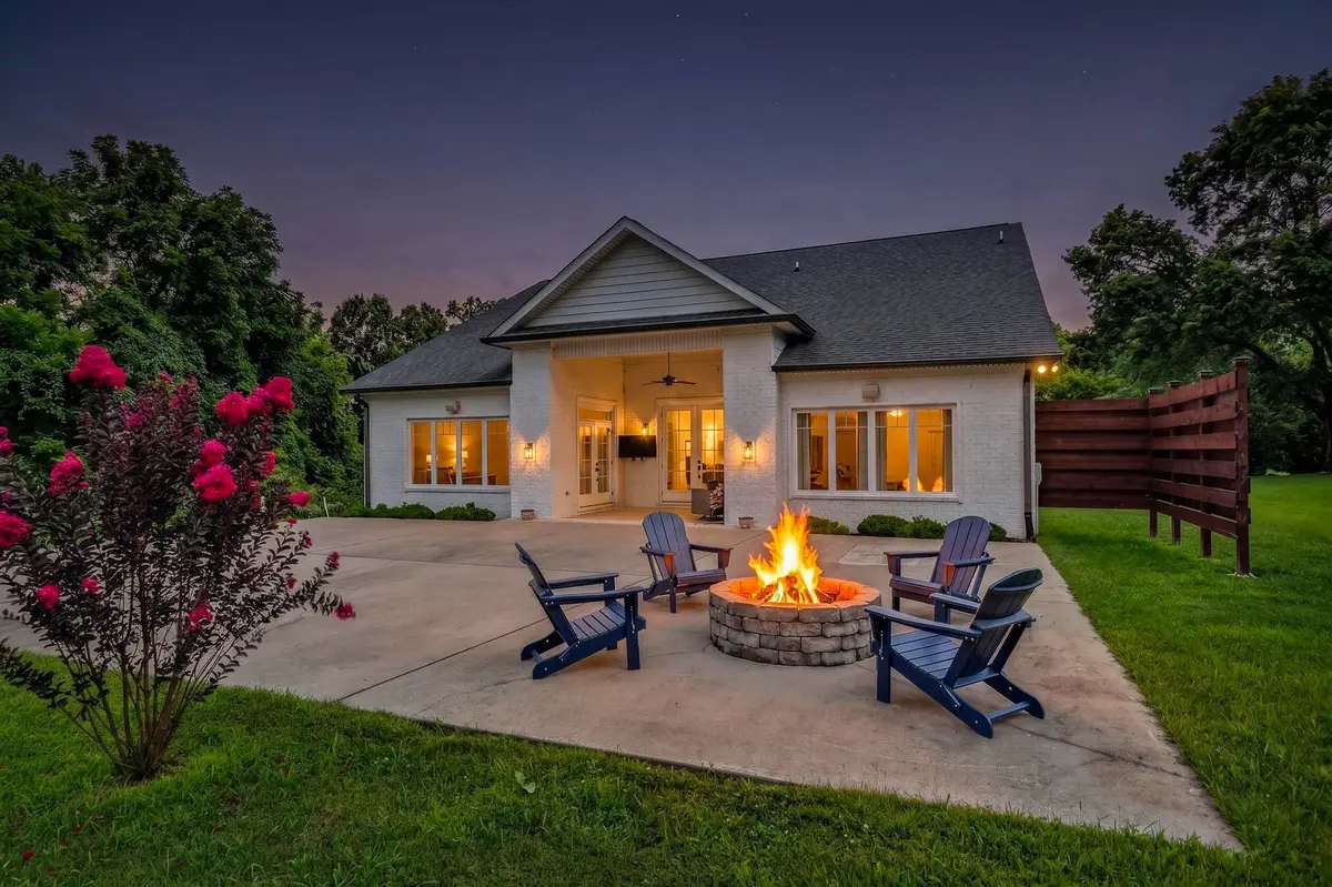 1089 Old Williamsport Pike, Columbia, TN 38401 - #1