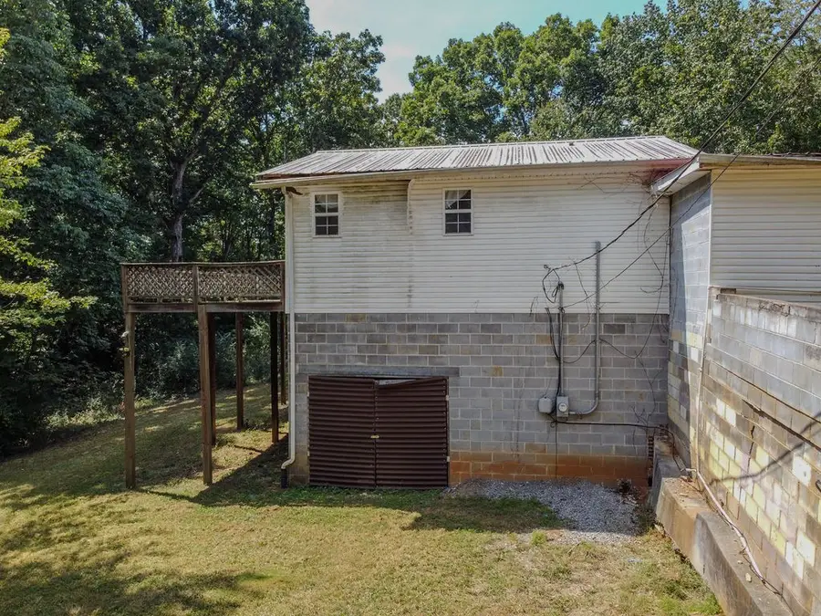 970 Highway 39 E, Englewood, TN 37329 - #2