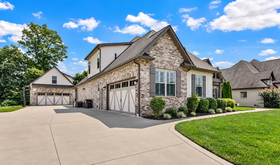279 Harrowgate Dr, Clarksville, TN 37043 - #3