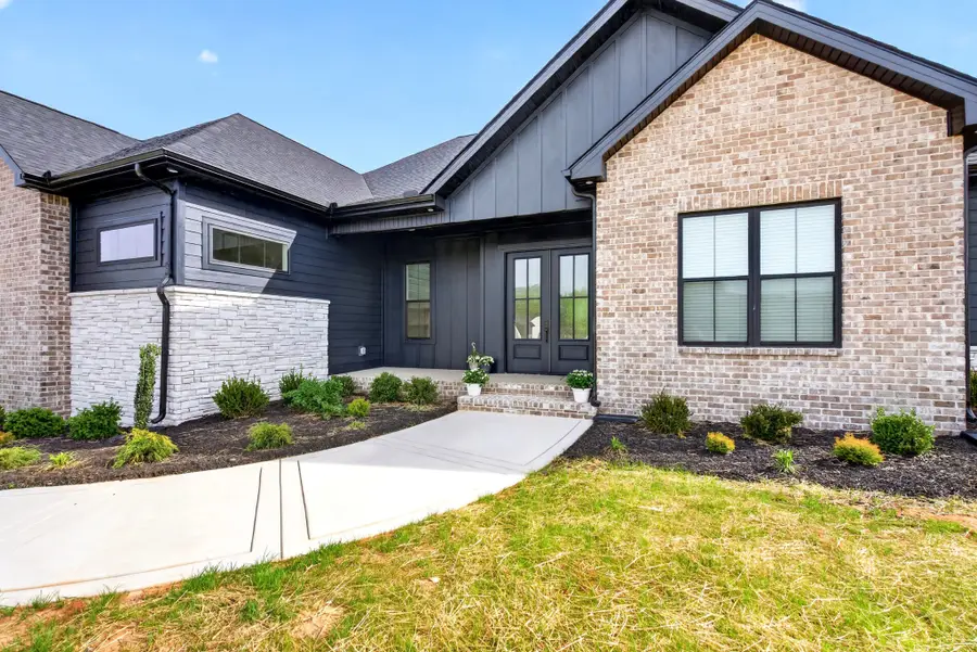 2 Pace Rd, Clarksville, TN 37043 - #2