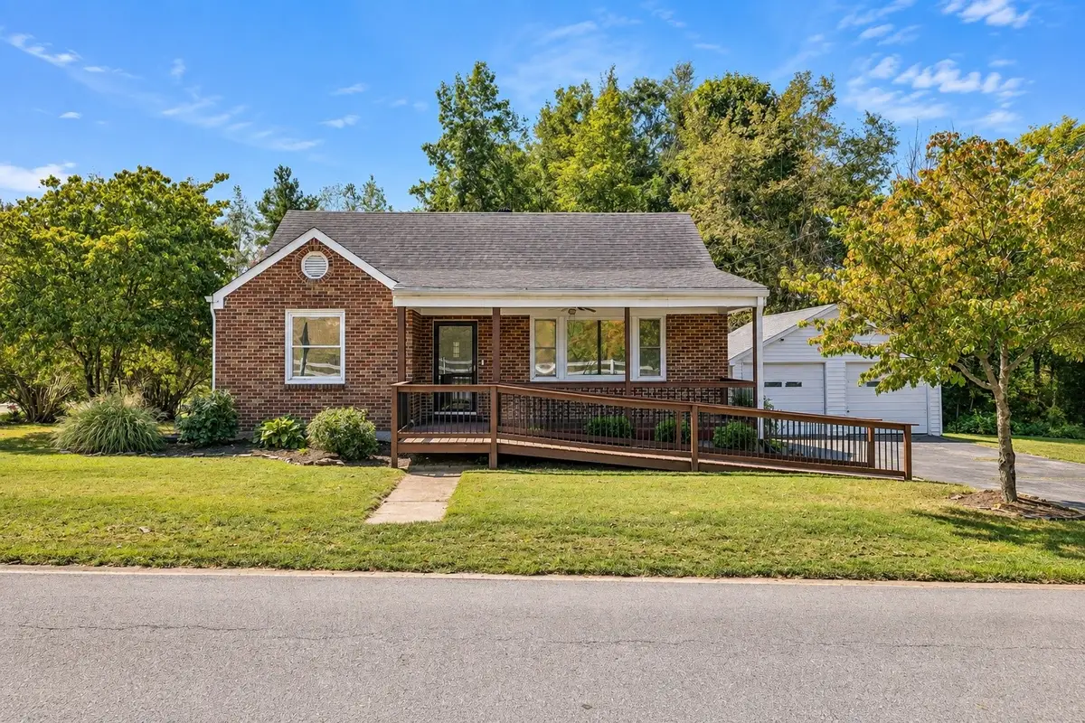 583 Brattontown Cir, Lafayette, TN 37083 - #1
