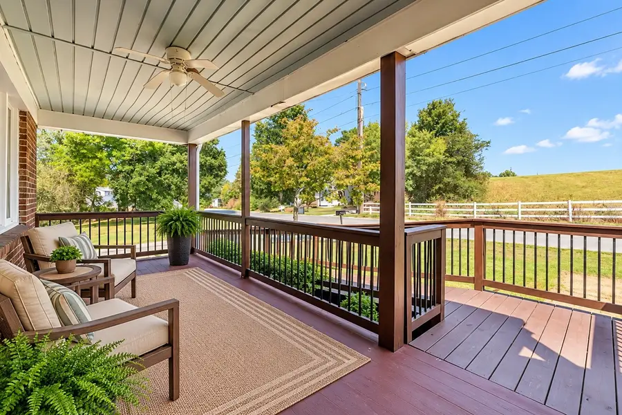 583 Brattontown Cir, Lafayette, TN 37083 - #2