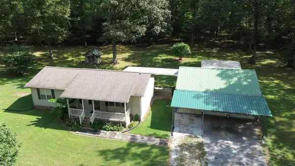 205 Swift Ln, Tullahoma, TN 37388