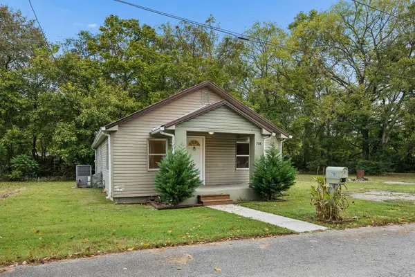 708 Gray St, Mount Pleasant, TN 38474