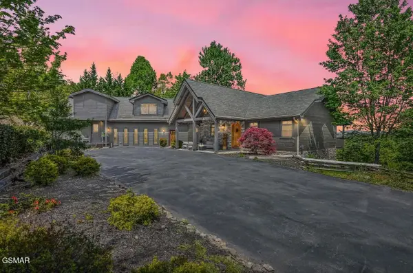 2837 Cedar Falls Way, Sevierville, TN 37862