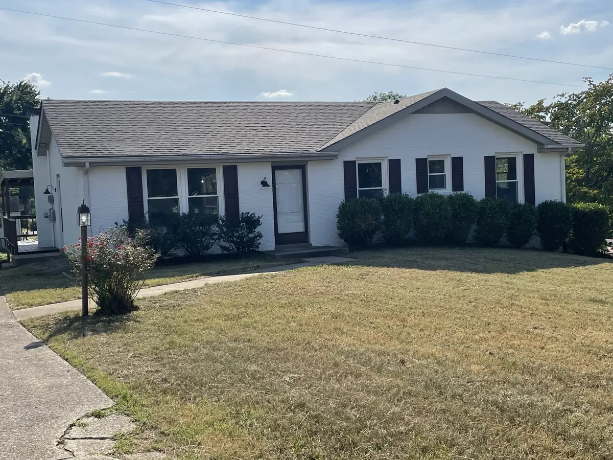 335 Hampshire Dr, Clarksville, TN 37043 - #1