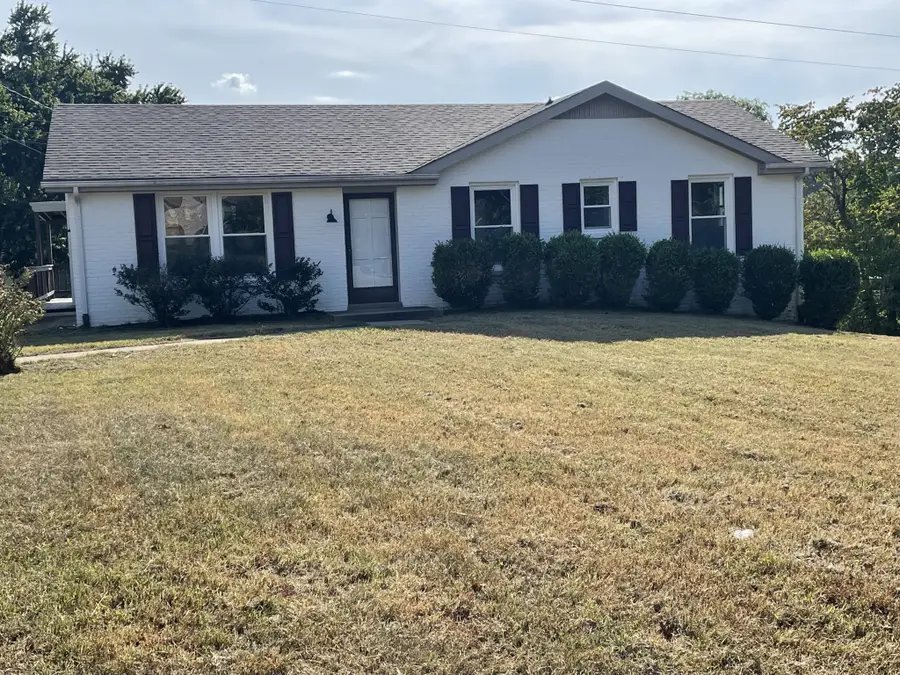335 Hampshire Dr, Clarksville, TN 37043 - #2